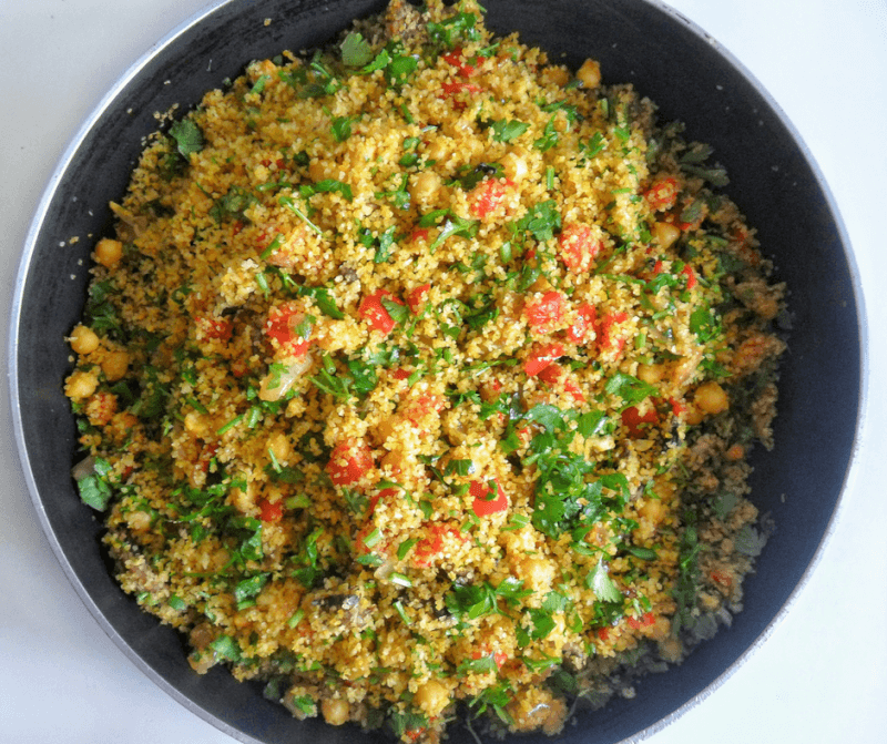 Despite the simple ingredients this Bulgur Pilaf is very flavorful and colorful dish. Caramelized onions, chickpeas, mushrooms and other veggies play together to give you the perfect balance between color and flavor. Click here to grab the recipe!