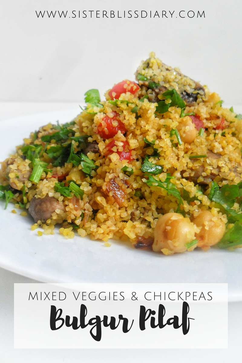 Despite the simple ingredients this Bulgur Pilaf is very flavorful and colorful dish. Caramelized onions, chickpeas, mushrooms and other veggies play together to give you the perfect balance between color and flavor. Click here to grab the recipe!